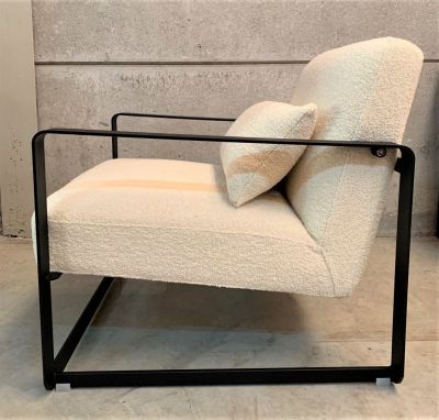 ROGER / FRISSON ARMCHAIR