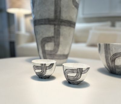 MOTHER OF PEARL COLLECTION SMALL VASE