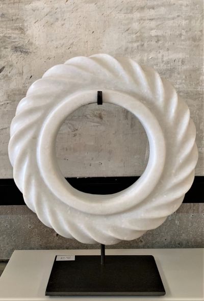 WHITE MARBLE TWISTED RING